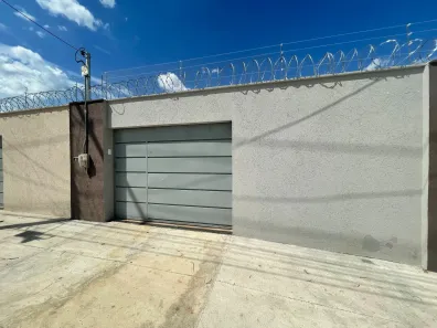 Casa com 3 Quartos para venda ou aluguel, 95m² no Jardim Buriti Sereno, Aparecida de Goiânia