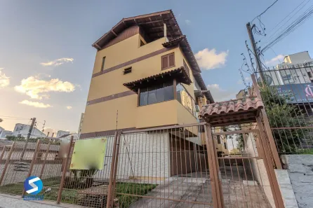Casa de Condomínio com 3 Quartos à venda, 196m² no Cristal, Porto Alegre