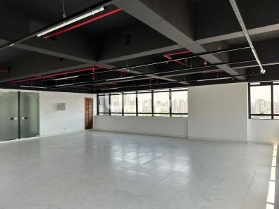 Sala Comercial à venda, 131m² no Centro, Santo André