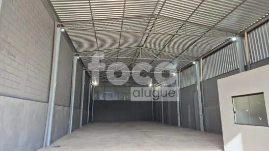 Galpão/Depósito/Armazém para alugar, 411m² no Nossa Senhora das Graças, Uberlândia