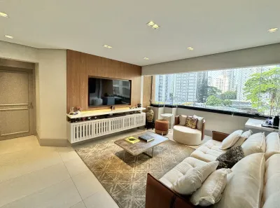 Apartamento com 3 Quartos à venda, 140m² no Moema, São Paulo