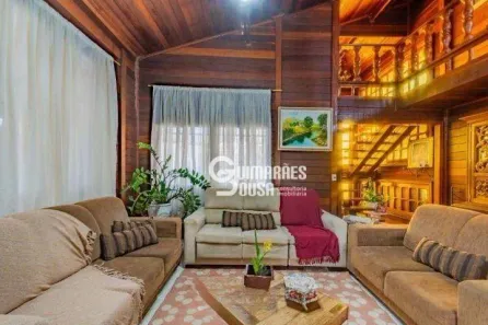 Casa com 3 Quartos à venda, 214m² no Centro, Vinhedo