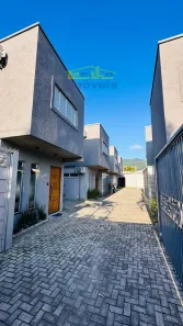 Casa de Condomínio com 2 Quartos à venda, 110m² no Boiçucanga, São Sebastião
