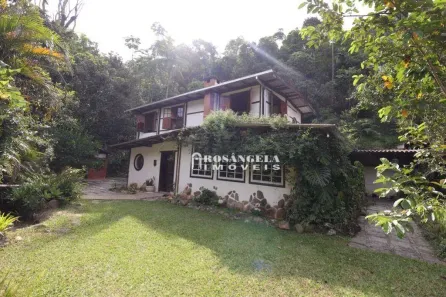 Casa com 10 Quartos à venda, 327m² no Albuquerque, Teresópolis