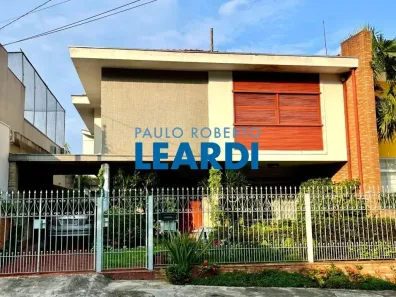 Sobrado com 3 Quartos à venda, 267m² no Sumaré, São Paulo