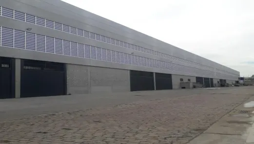 Galpão/Depósito/Armazém para alugar, 1947m² no km 18, Osasco