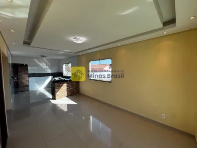 Casa com 2 Quartos para alugar, 75m² no Pedra Azul, Contagem