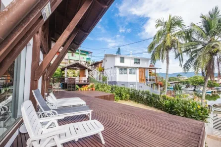 Casa com 6 Quartos à venda, 300m² no Lagoa da Conceição, Florianópolis