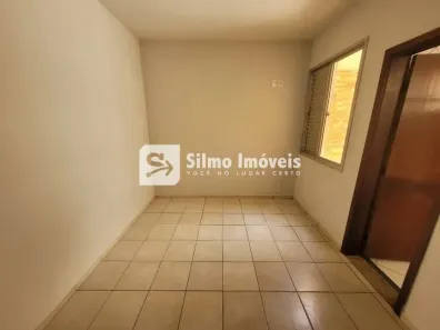 Apartamento com 3 Quartos para alugar, 80m² no Umuarama, Uberlândia