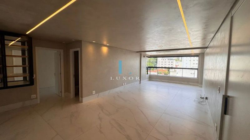 Apartamento com 4 quartos — Serra, Belo Horizonte