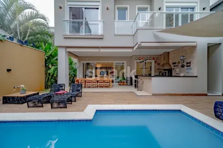 Casa de Condomínio com 4 Quartos para alugar, 389m² no Alphaville, Santana de Parnaíba
