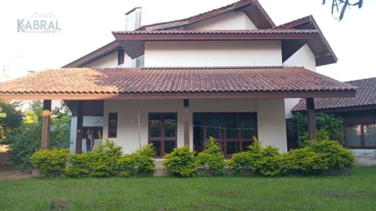 Casa com 4 Quartos para alugar, 507m² no Centro, Palhoça