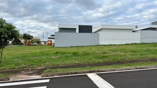 Lote/Terreno à venda, 300m² no Parque Residencial Mart Ville, Presidente Prudente