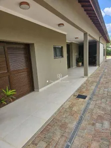 Casa de Condomínio com 3 Quartos à venda, 400m² no Vila Vianna, Cotia