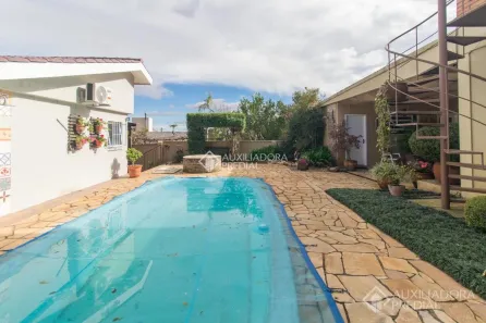 Casa com 5 Quartos à venda, 400m² no Vila Nova, Porto Alegre