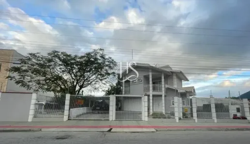 Casa com 2 Quartos à venda, 300m² no Aririú, Palhoça