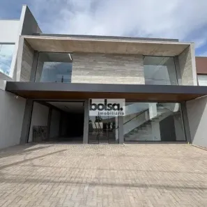 Prédio Comercial para alugar, 723m² no Vila Cardia, Bauru