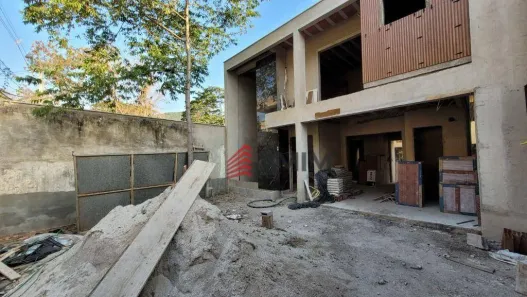 Casa com 4 Quartos à venda, 130m² no Engenho do Mato, Niterói