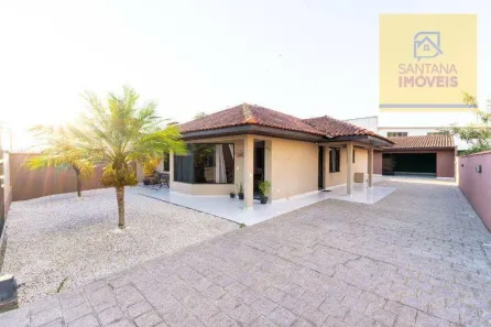Casa com 3 Quartos à venda, 215m² no Vila Glória, Campo Largo