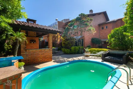 Casa com 4 Quartos à venda, 338m² no Rio Branco, Porto Alegre