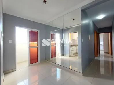 Apartamento com 2 Quartos para alugar, 60m² no Segismundo Pereira, Uberlândia
