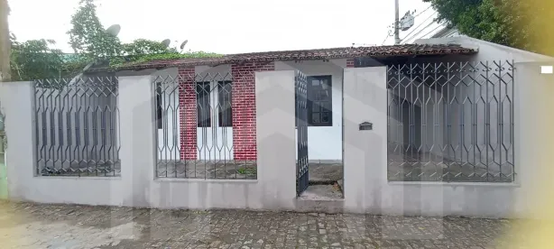 Casa com 2 Quartos para alugar, 70m² no Valparaíso, Serra