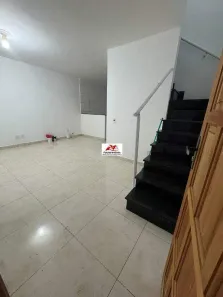 Sobrado com 3 Quartos para alugar, 102m² no Vila Carrão, São Paulo