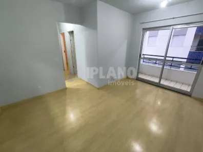 Apartamento com 3 Quartos para alugar, 60m² no Núcleo Residencial Silvio Vilari, São Carlos