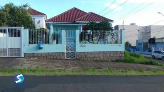 Casa com 3 Quartos à venda, 308m² no Medianeira, Porto Alegre