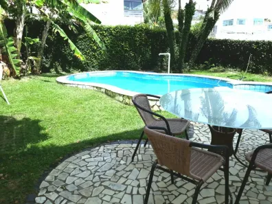 Casa com 4 Quartos para alugar, 250m² no Jacarecica, Maceió