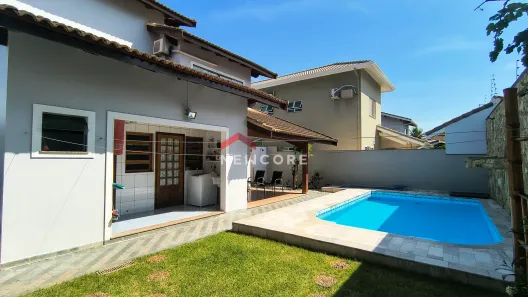 Casa de Condomínio com 3 Quartos à venda, 190m² no Balneário Sambura, Peruíbe