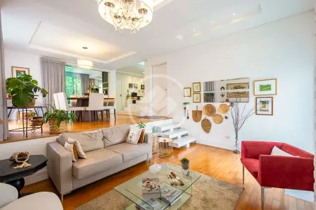 Casa de Condomínio com 3 Quartos à venda, 240m² no São Braz, Curitiba