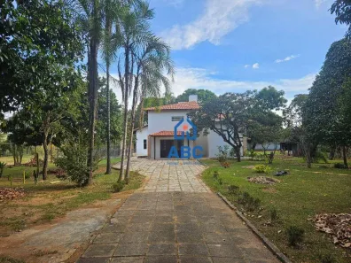 Casa de Condomínio com 5 Quartos para alugar, 350m² no Setor de Mansões do Lago Norte, Brasília