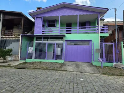 Casa com 3 Quartos à venda, 186m² no São Victor COHAB, Caxias do Sul