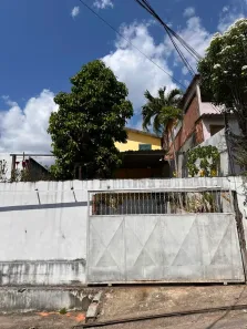 Sobrado com 2 Quartos para alugar, 250m² no Tarumã, Manaus