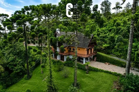 Casa com 8 Quartos à venda, 600m² no Vila Floresta, Campos do Jordão