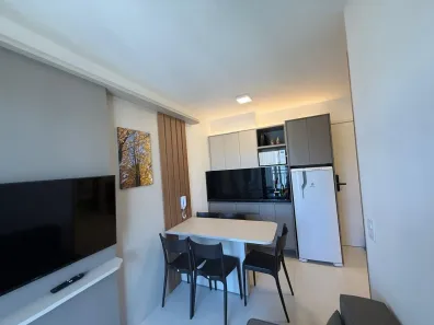 Apartamento com 2 Quartos para alugar, 35m² no Centro, Curitiba