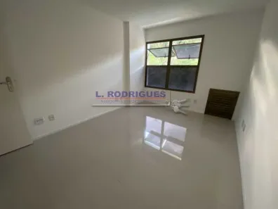 Sala Comercial para alugar, 25m² no Freguesia (Jacarepaguá), Rio de Janeiro