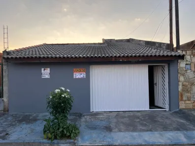 Casa com 3 Quartos à venda, 90m² no Jardim Santa Marta, Salto