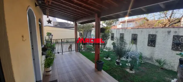 Casa com 3 Quartos à venda, 228m² no Jardim Satélite, São José dos Campos