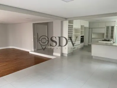 Apartamento com 3 Quartos à venda, 200m² no Jardim Paulista, São Paulo