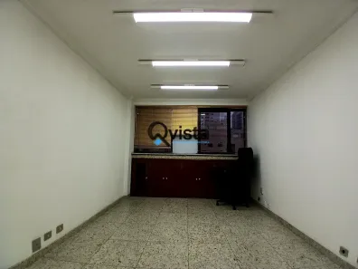 Sala Comercial à venda, 40m² no Pitangueiras, Guarujá