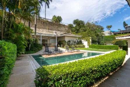 Casa com 4 Quartos à venda, 613m² no Jardim Leonor, São Paulo