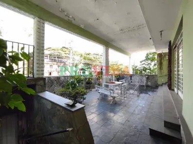 Casa com 3 Quartos à venda, 370m² no Floresta, Belo Horizonte