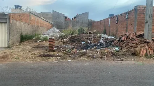 Lote/Terreno à venda, 250m² no Residencial Santa Fé I, Goiânia