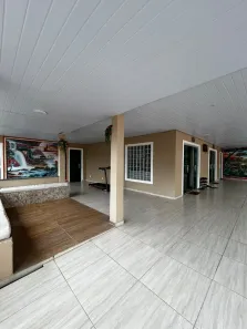 Casa com 5 Quartos à venda, 330m² no Flores, Manaus