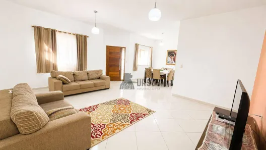 Casa com 3 Quartos à venda, 200m² no Granjas Rurais Reunidas São Judas Tadeu, Taubaté
