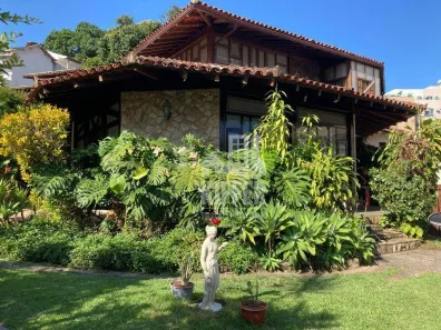 Casa de Condomínio com 5 Quartos à venda, 480m² no Sapê, Niterói
