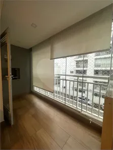 Apartamento com 2 Quartos para alugar, 61m² no Vila Isa, São Paulo