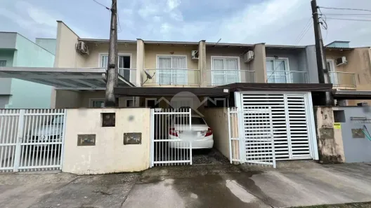 Sobrado com 2 Quartos à venda, 67m² no Jarivatuba, Joinville